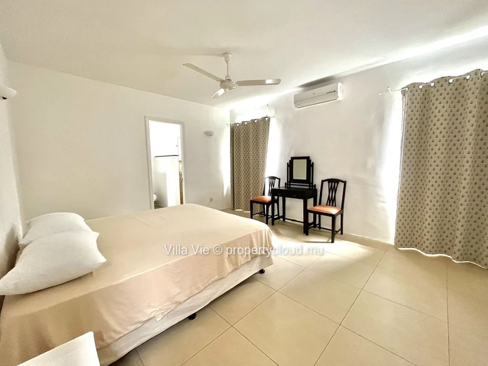 Foret Daruty - Charmante villa de 4 chambres avec piscine et grand jardin