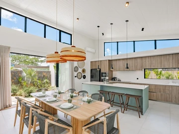5 Bedroom Villa
