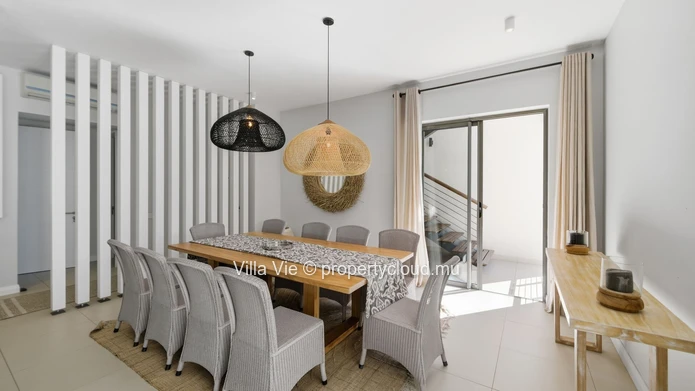 Péreybère - Magnifique penthouse de 3 chambres avec grand rooftop et piscine privée (Mandat exclusif)
