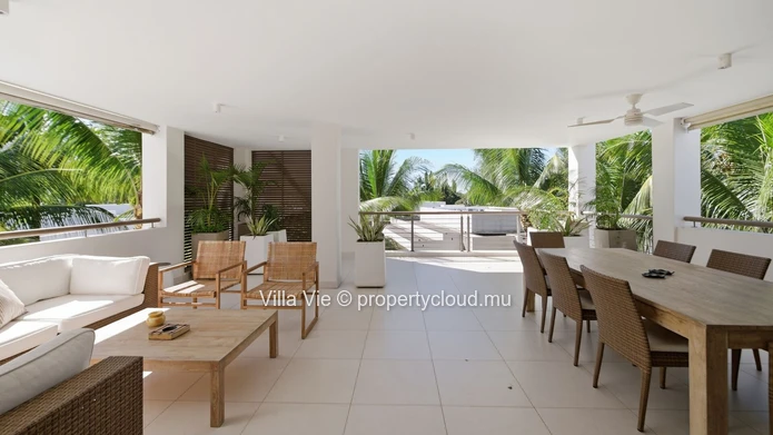 Péreybère - Magnifique penthouse de 3 chambres avec grand rooftop et piscine privée (Mandat exclusif)