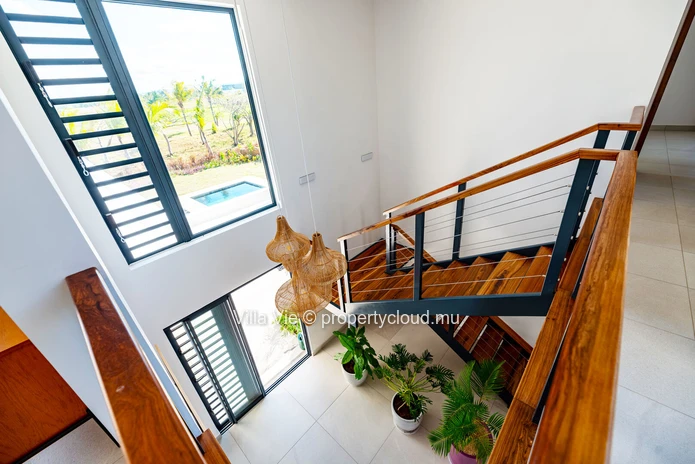 Haute Rive - Modern 4-bedroom villa with golf view