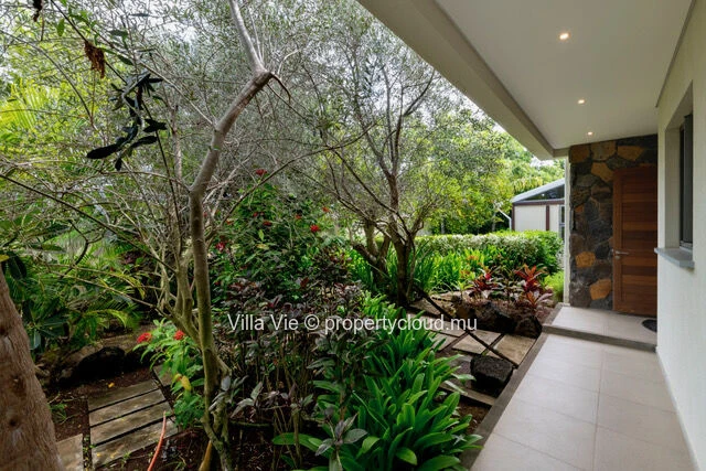 Mont Mascal - Modern 3-bedroom en-suite house with swimming pool