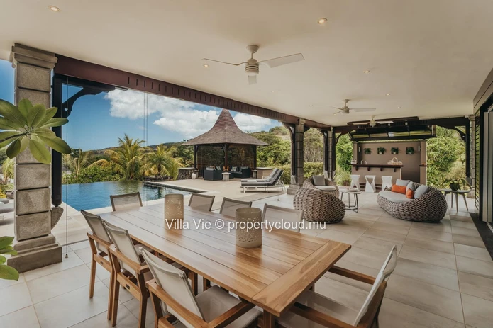 Bel Ombre - Splendid 4 bedroom villa with pool