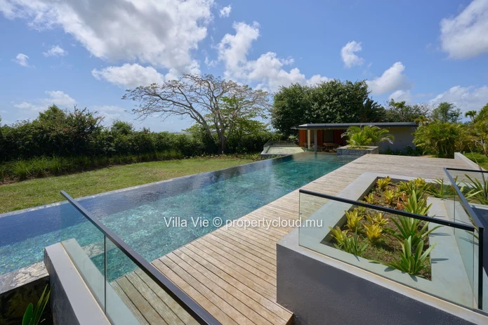 Belle Vue - Beautiful 3-bedroom apartment on the ground floor (Sole Mandate)