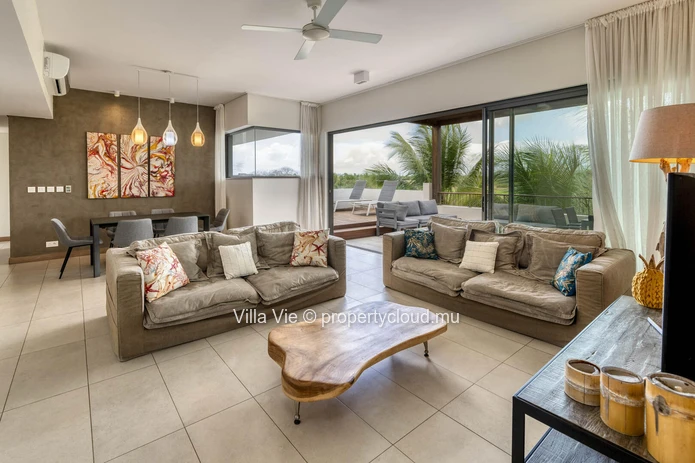 Mont Choisy - 3-bedroom penthouse with golf view