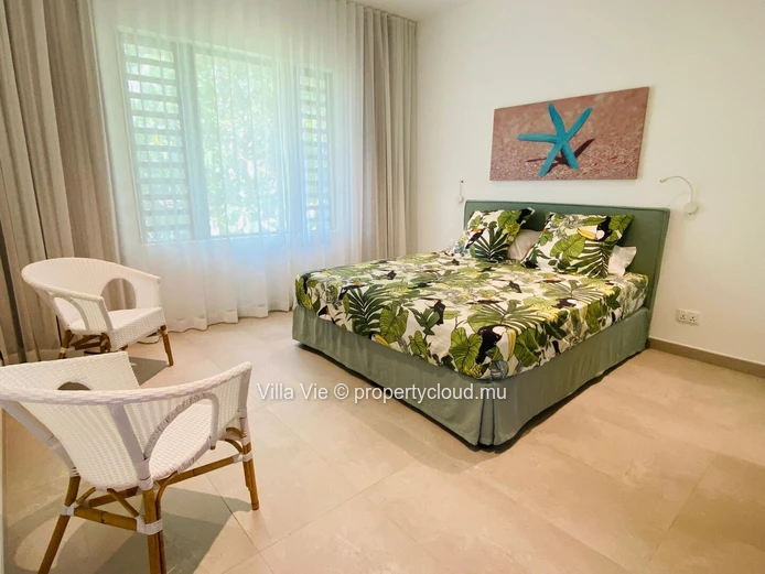 Péreybère - 3-bedroom luxury beachfront apartment (Sole Mandate)