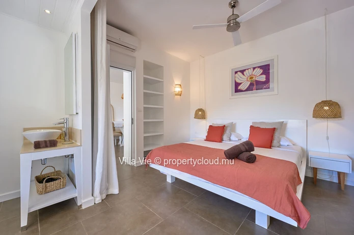 Péreybère - Beautiful, newly renovated 2-bedroom apartment with common swimming pool, spa and gym