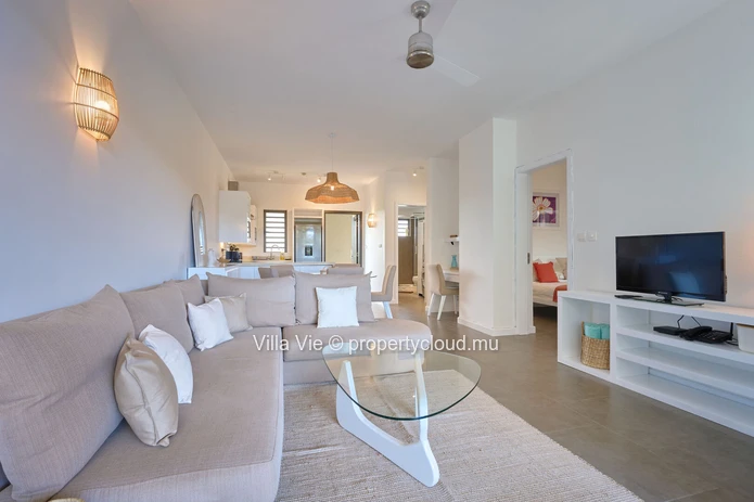 Péreybère - Beautiful, newly renovated 2-bedroom apartment with common swimming pool, spa and gym