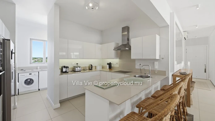 Péreybère - Magnifique penthouse de 3 chambres avec grand rooftop et piscine privée (Mandat exclusif)