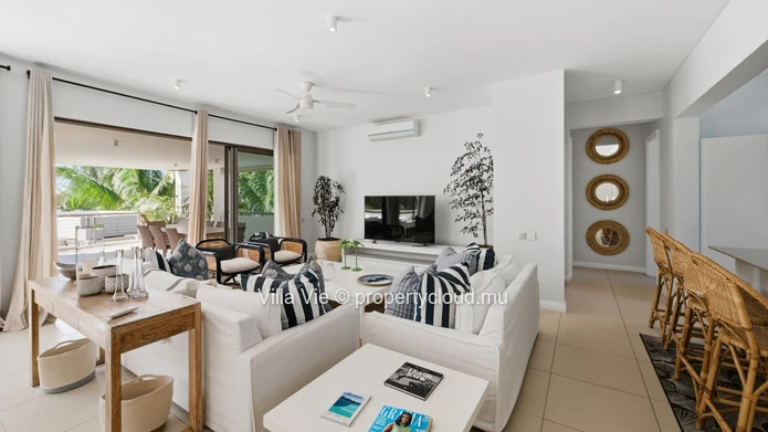 Péreybère - Magnifique penthouse de 3 chambres avec grand rooftop et piscine privée (Mandat exclusif)