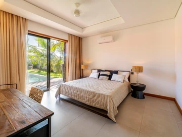 4 Bedroom Villa
