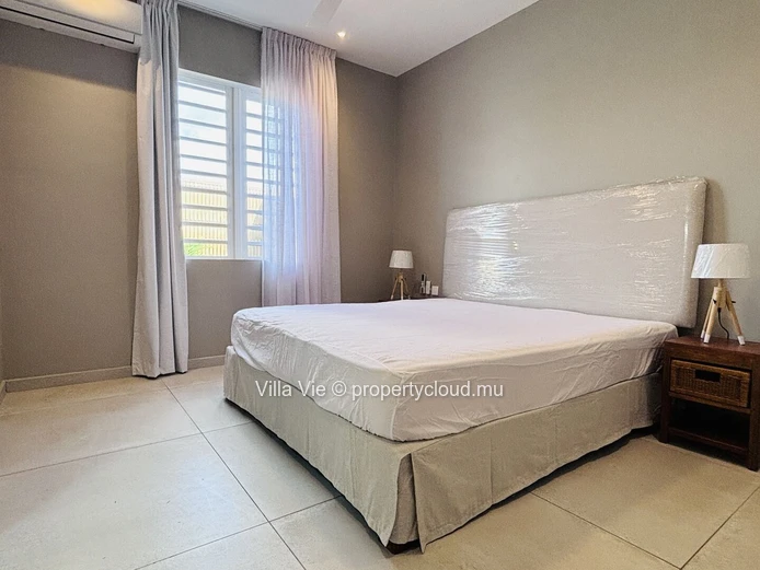 Charmoses - Maison familiale neuve de 4 chambres en-suite avec piscine et jardin
