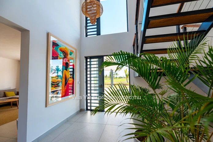 Haute Rive - Modern 4-bedroom villa with golf view